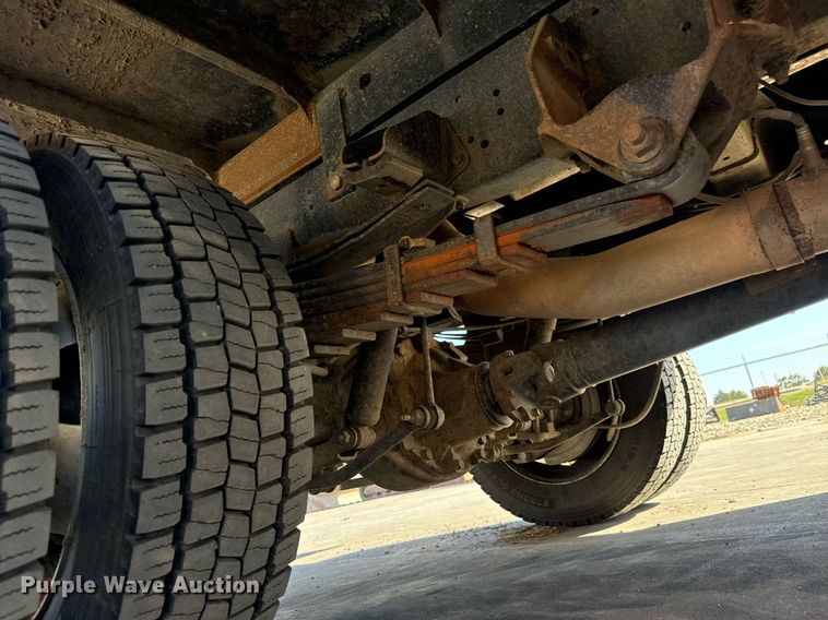 image for item MV9271 2017 Dodge  Ram 5500HD flatbed truck