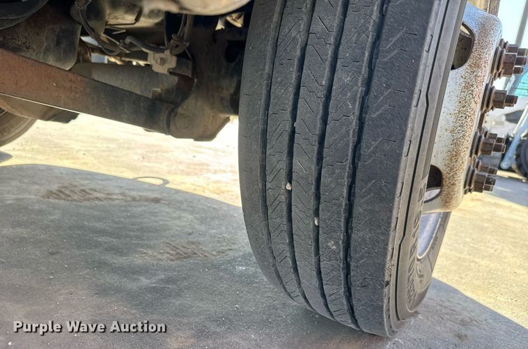 image for item MV9271 2017 Dodge  Ram 5500HD flatbed truck