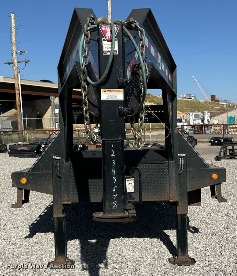 image for item MV9272 2021 PJ LD322 equipment trailer