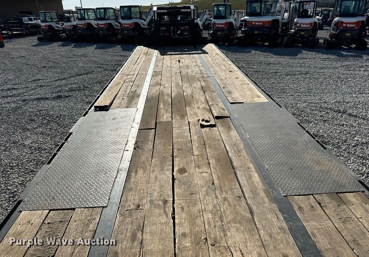 image for item MV9272 2021 PJ LD322 equipment trailer