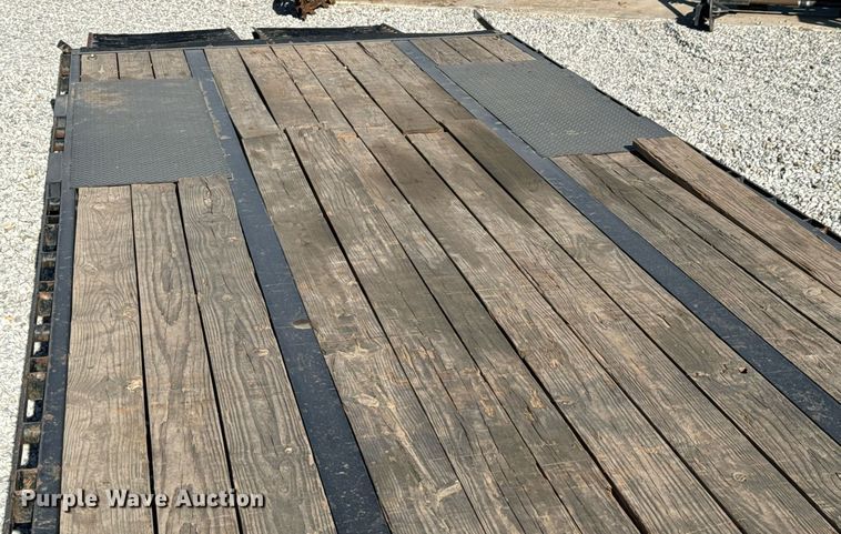 image for item MV9272 2021 PJ LD322 equipment trailer