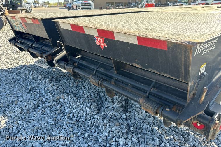 image for item MV9272 2021 PJ LD322 equipment trailer