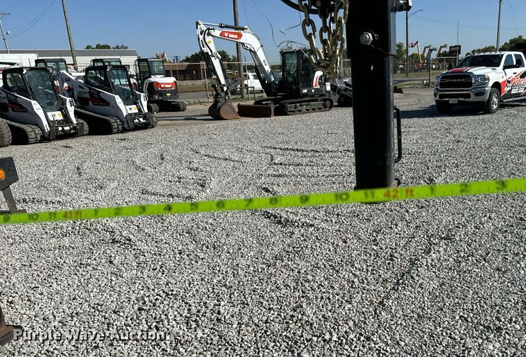 image for item MV9272 2021 PJ LD322 equipment trailer