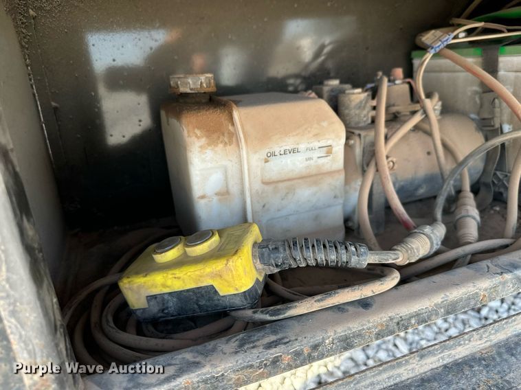 image for item MV9272 2021 PJ LD322 equipment trailer