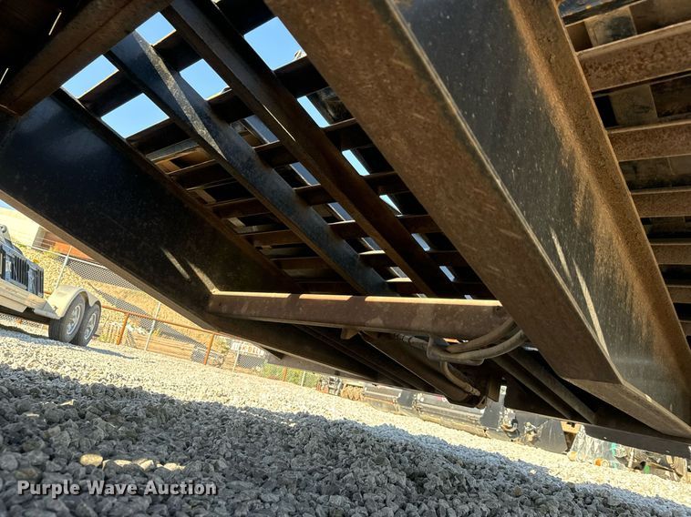 image for item MV9272 2021 PJ LD322 equipment trailer