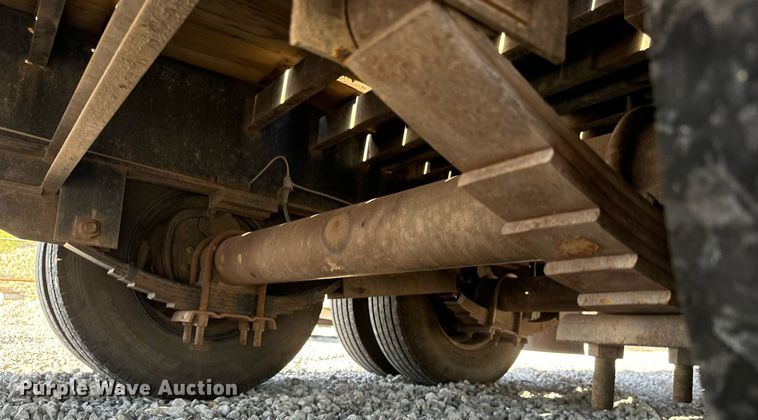 image for item MV9272 2021 PJ LD322 equipment trailer