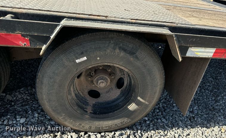 image for item MV9272 2021 PJ LD322 equipment trailer