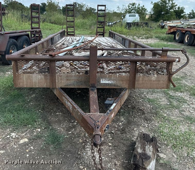 image for item NQ9658 2013 Texas Braggs utility trailer