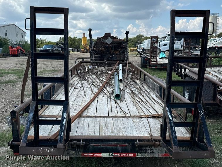 image for item NQ9658 2013 Texas Braggs utility trailer
