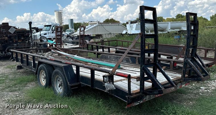 image for item NQ9658 2013 Texas Braggs utility trailer