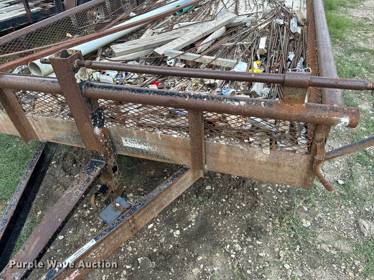 image for item NQ9658 2013 Texas Braggs utility trailer