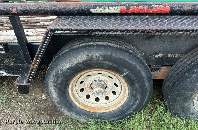 image for item NQ9658 2013 Texas Braggs utility trailer