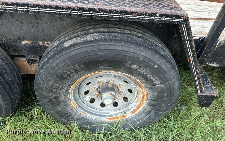 image for item NQ9658 2013 Texas Braggs utility trailer