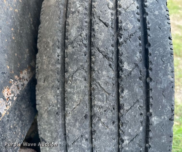 image for item NQ9658 2013 Texas Braggs utility trailer