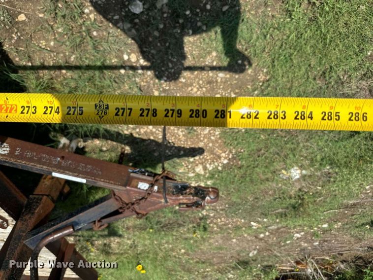 image for item NQ9659 2005 Texas Bragg utility trailer