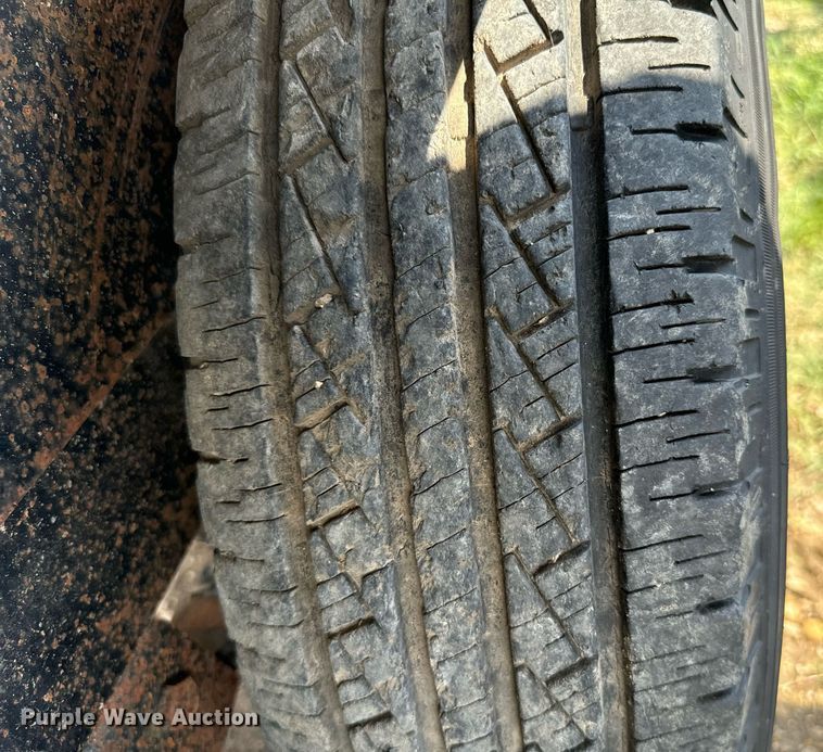 image for item NQ9659 2005 Texas Bragg utility trailer