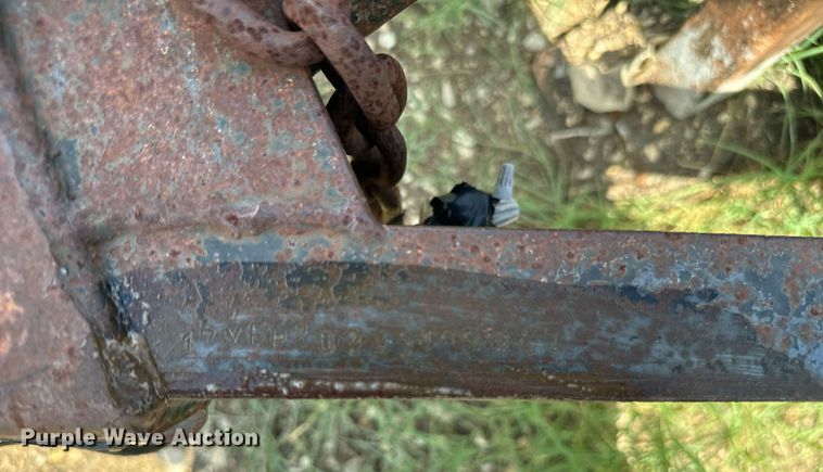 image for item NQ9659 2005 Texas Bragg utility trailer