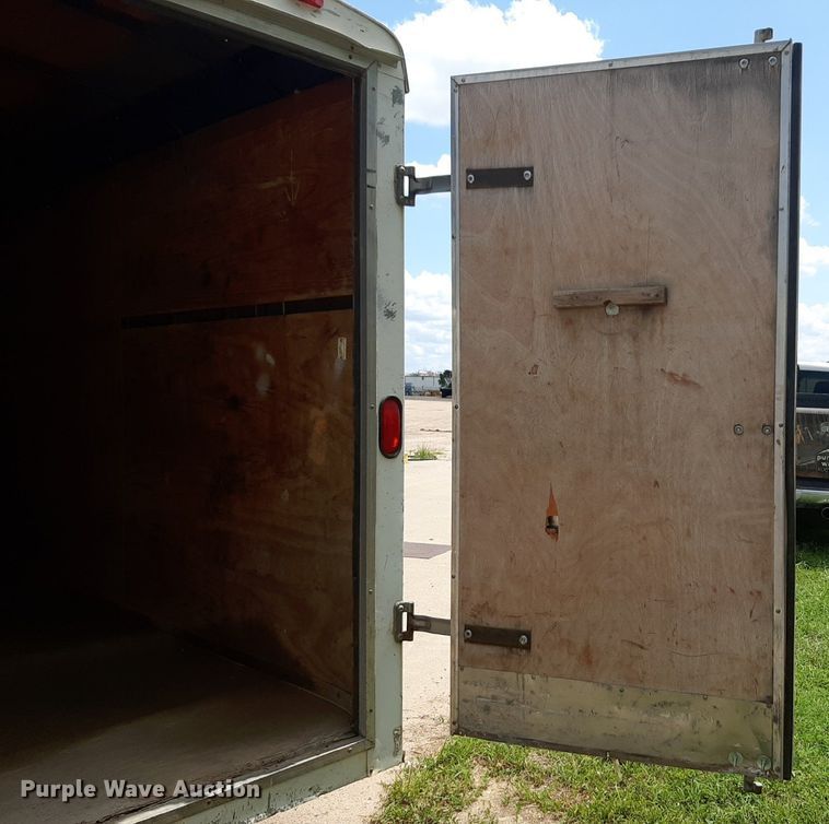 image for item NU9835 2009 Express  Forest River enclosed cargo trailer