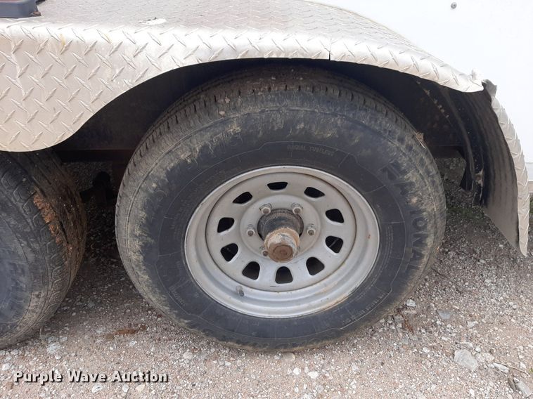 image for item NU9835 2009 Express  Forest River enclosed cargo trailer