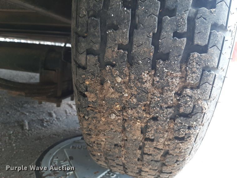 image for item NU9835 2009 Express  Forest River enclosed cargo trailer