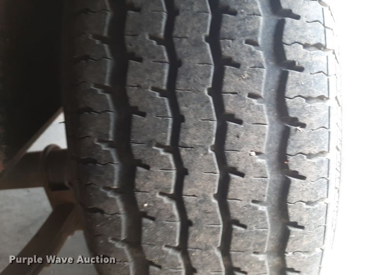 image for item NU9835 2009 Express  Forest River enclosed cargo trailer