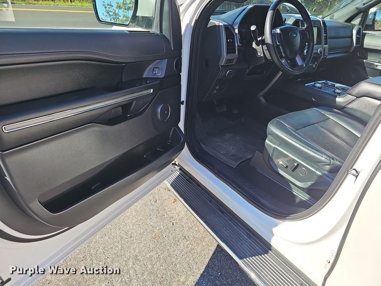 image for item NX9354 2019 Ford  Expedition XLT SUV