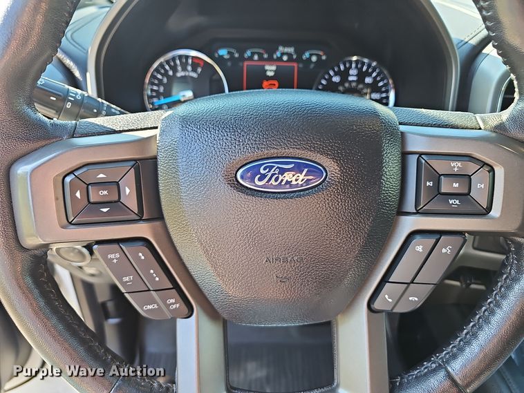 image for item NX9354 2019 Ford  Expedition XLT SUV