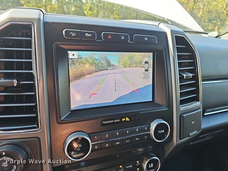 image for item NX9354 2019 Ford  Expedition XLT SUV