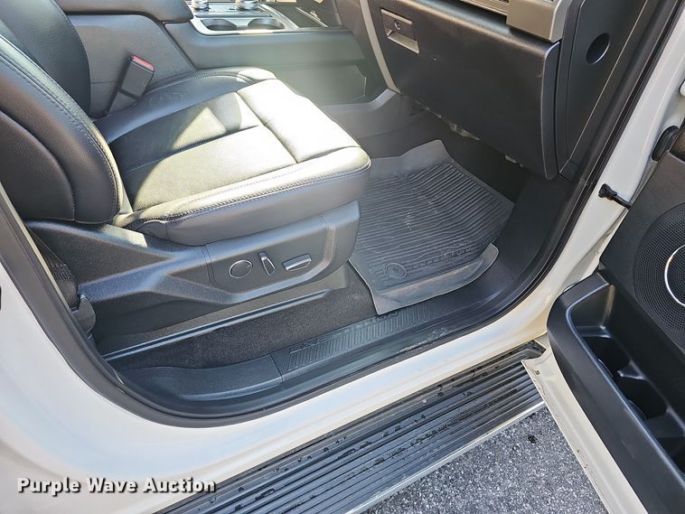 image for item NX9354 2019 Ford  Expedition XLT SUV