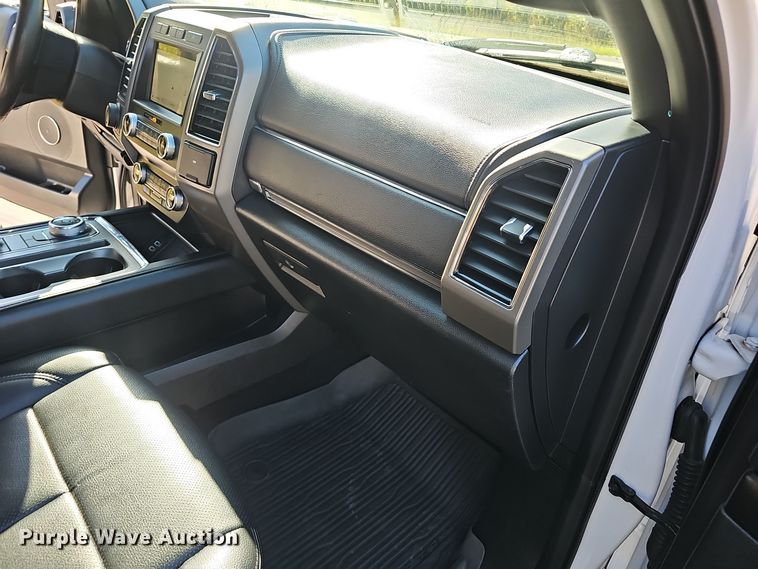 image for item NX9354 2019 Ford  Expedition XLT SUV