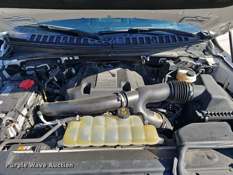 image for item NX9354 2019 Ford  Expedition XLT SUV