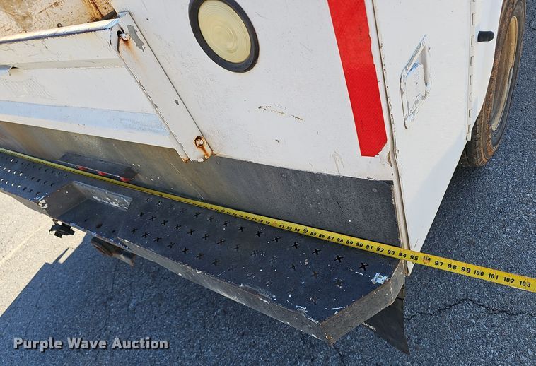 image for item NX9359 2007 Chevrolet  Silverado 3500 Crew Cab utility bed pickup truck