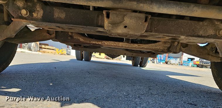 image for item NX9359 2007 Chevrolet  Silverado 3500 Crew Cab utility bed pickup truck