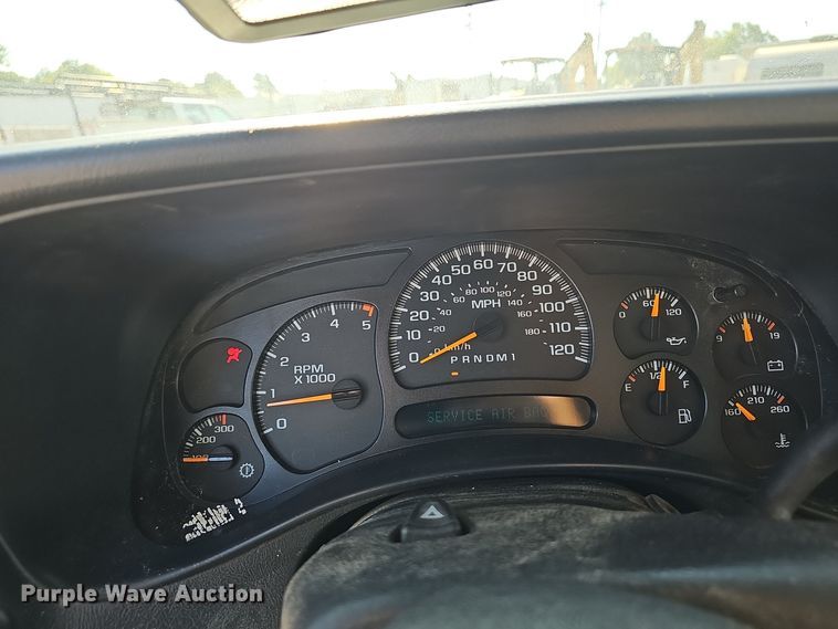 image for item NX9359 2007 Chevrolet  Silverado 3500 Crew Cab utility bed pickup truck