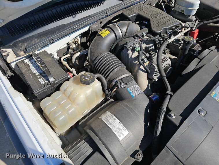 image for item NX9361 2006 Chevrolet  Silverado 3500 Crew Cab utility / service truck