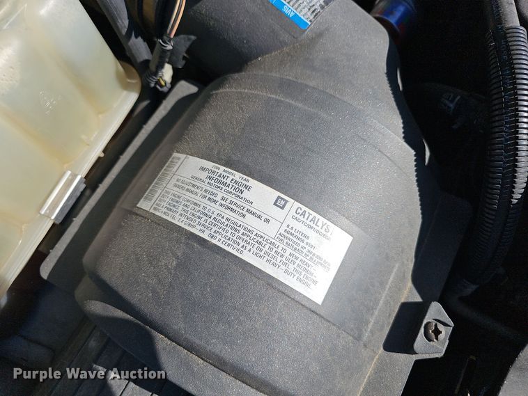 image for item NX9361 2006 Chevrolet  Silverado 3500 Crew Cab utility / service truck