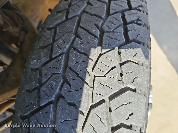 image for item NX9361 2006 Chevrolet  Silverado 3500 Crew Cab utility / service truck