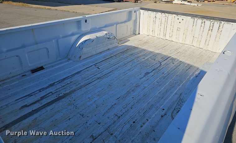 image for item NX9366 2004 Chevrolet  Silverado 1500 pickup truck