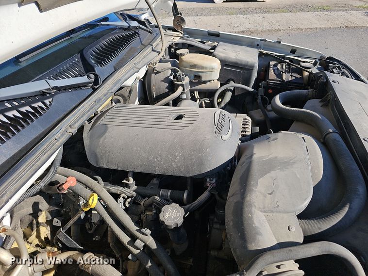 image for item NX9366 2004 Chevrolet  Silverado 1500 pickup truck