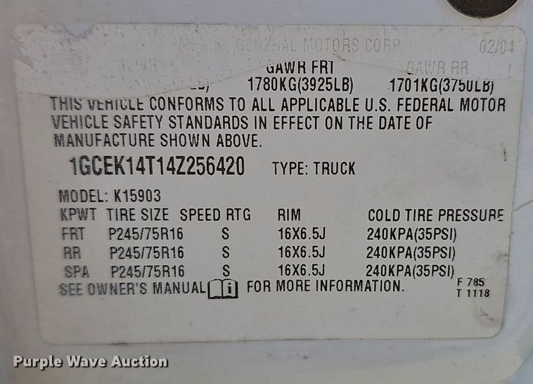 image for item NX9366 2004 Chevrolet  Silverado 1500 pickup truck