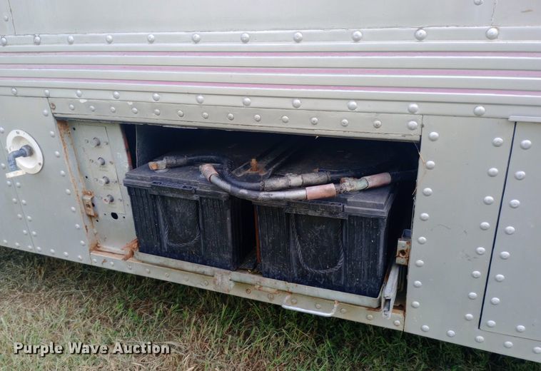 image for item NY9498 1978 AMGN Greyhound  RV