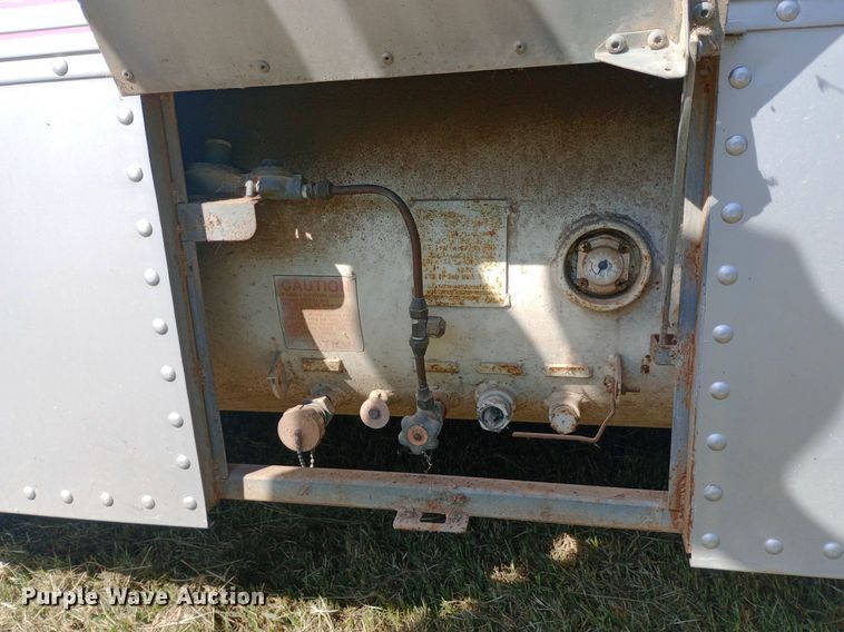 image for item NY9498 1978 AMGN Greyhound  RV