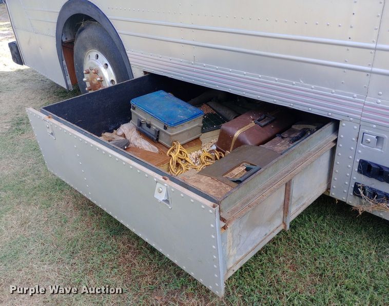 image for item NY9498 1978 AMGN Greyhound  RV