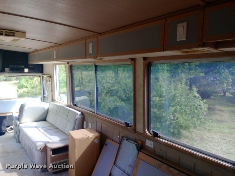 image for item NY9498 1978 AMGN Greyhound  RV