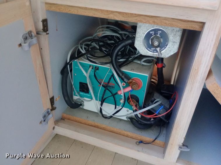 image for item NY9498 1978 AMGN Greyhound  RV