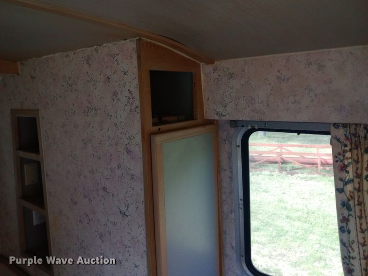 image for item NY9498 1978 AMGN Greyhound  RV