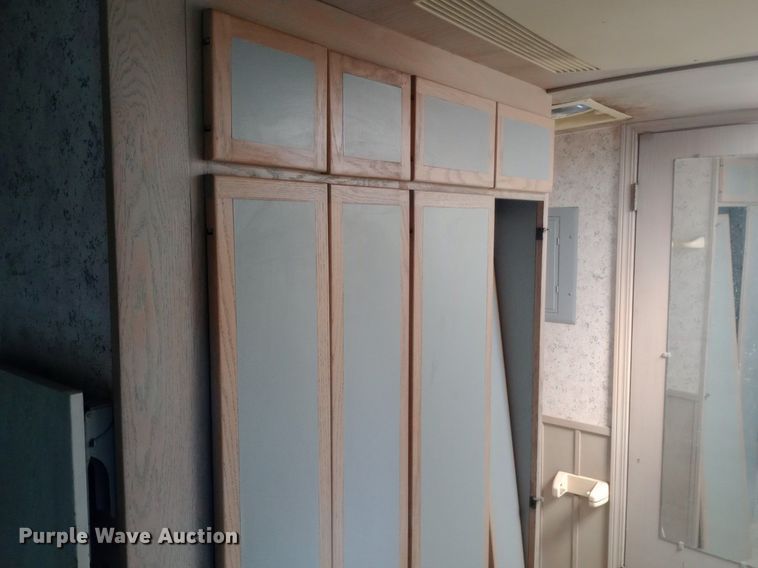 image for item NY9498 1978 AMGN Greyhound  RV