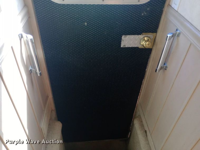 image for item NY9498 1978 AMGN Greyhound  RV