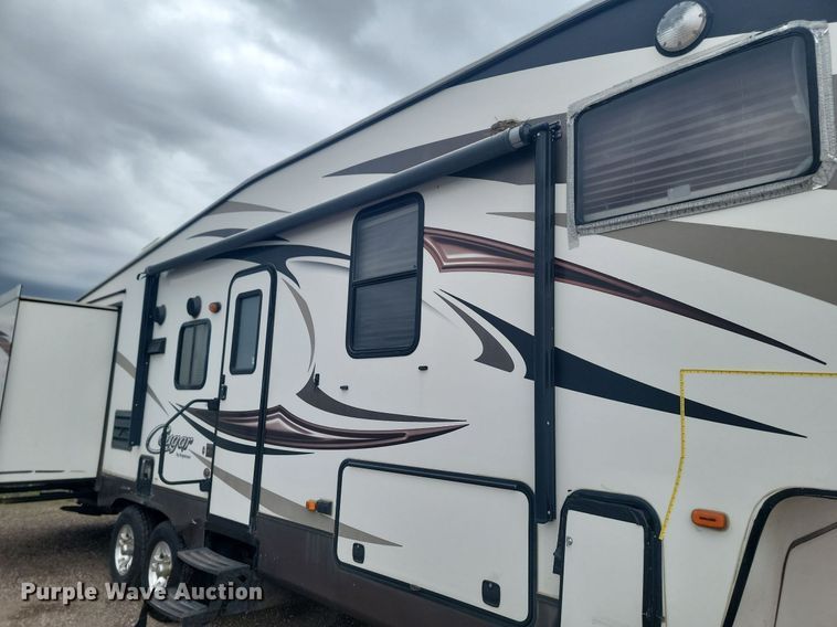image for item NZ9831 2014 Keystone RV Cougar 301SAB14 camper
