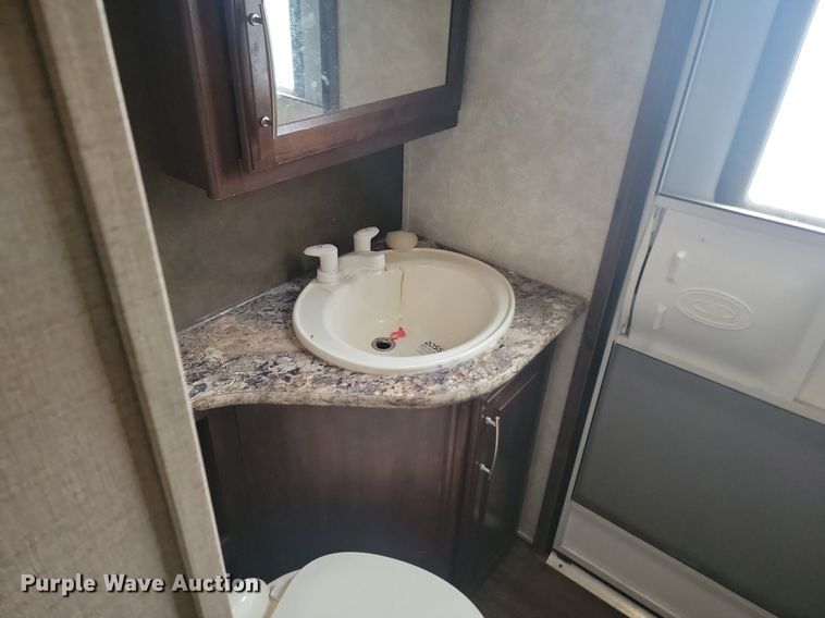 image for item NZ9831 2014 Keystone RV Cougar 301SAB14 camper